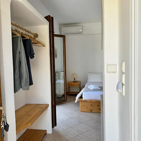 Limnes Seaside Apartment *